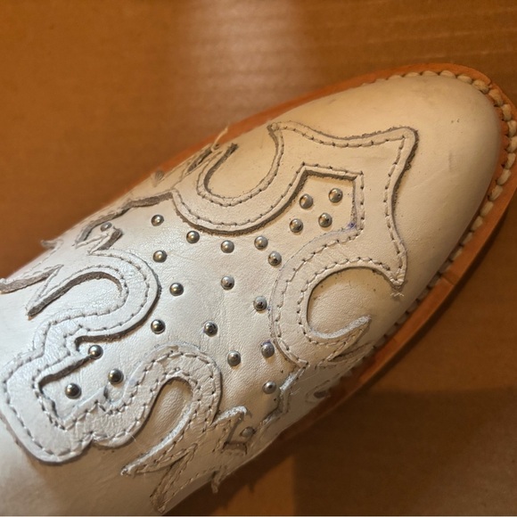 Angus Studded Leather Fringe Booties NWT - Picture 5 of 7